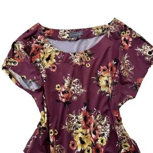 Luxology Womens Asian Blouse Size M Burgundy Gold Floral Print Short Sleeve Top